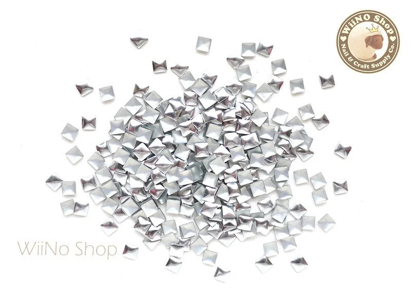 UV-resistant nail polish-3mm Silver Square Metal Studs - 100 pcs